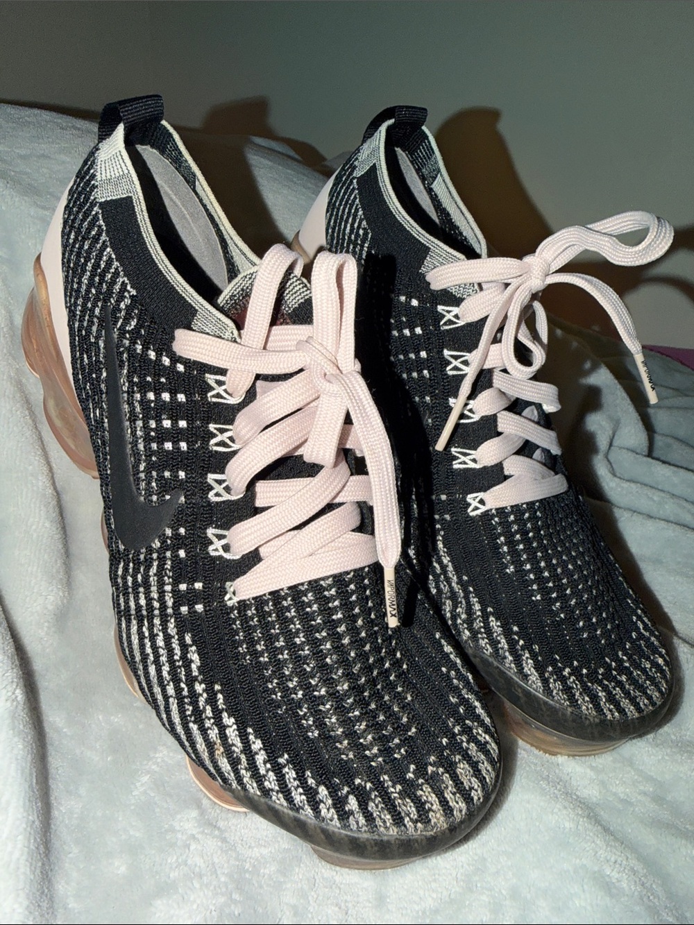 Nike Women’s Vapormax Running Sneakers - Black & Light Pink